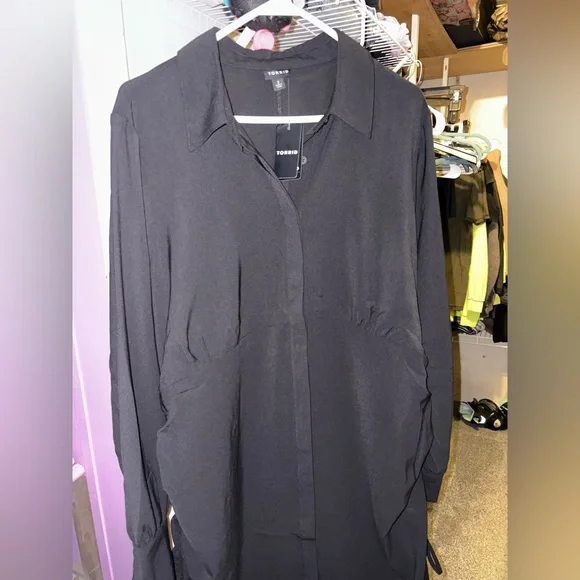 BNWT! Torrid Shirt Dress - Picture 4 of 5